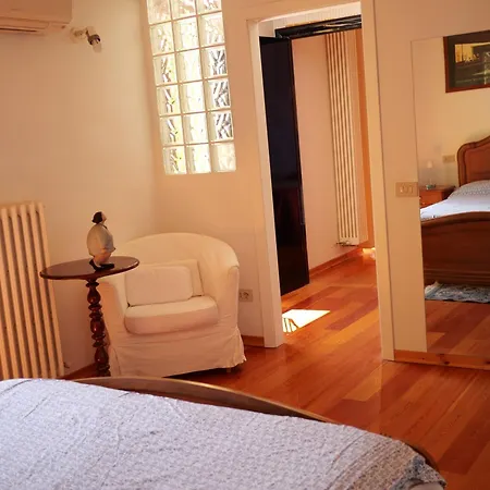 Oda ve Kahvaltı Montsegur Senigallia